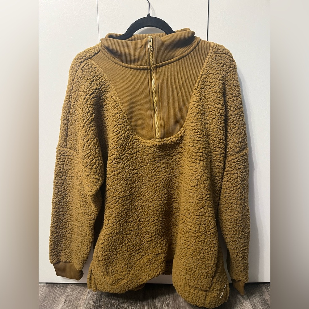 New with tags aerie brown Sherpa